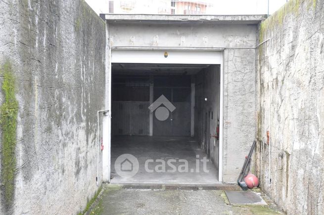 Garage/posto auto in residenziale in Via Fantina 19