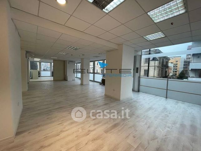 Ufficio in commerciale in Corso Vittorio Emanuele II