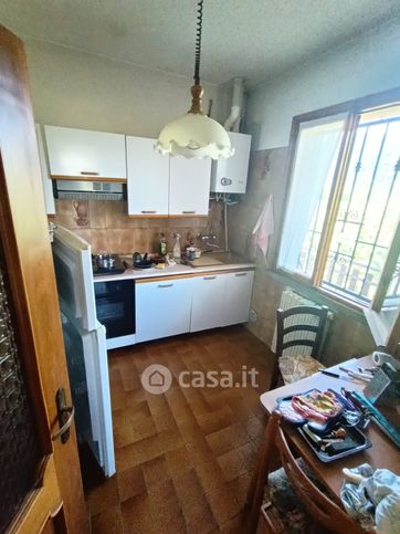 Casa indipendente in residenziale in 
