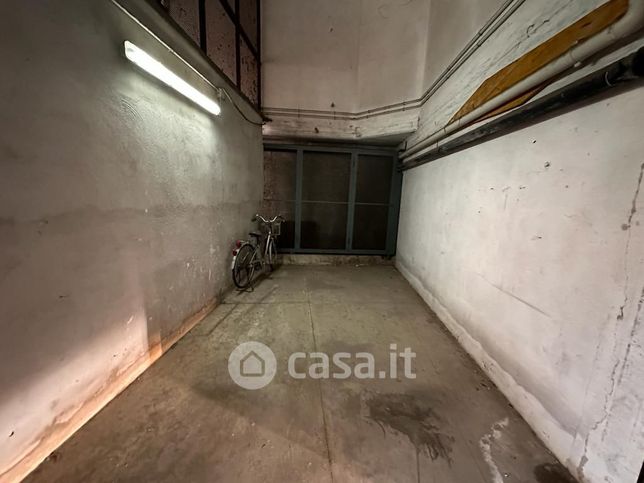 Garage/posto auto in residenziale in Via Ferrarecce 179