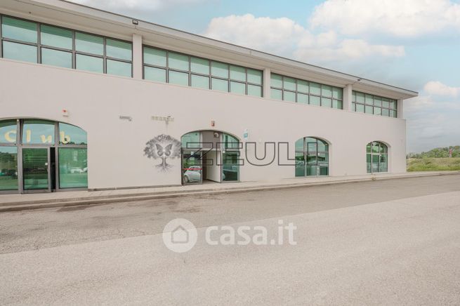 Ufficio in commerciale in Via Roma 39