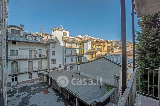 Appartamento in residenziale in Via Losanna 10