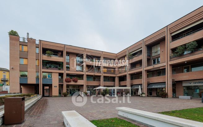 Capannone in commerciale in Corso Eguaglianza 4
