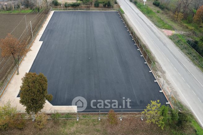 Terreno agricolo in commerciale in Via Persiceto 17