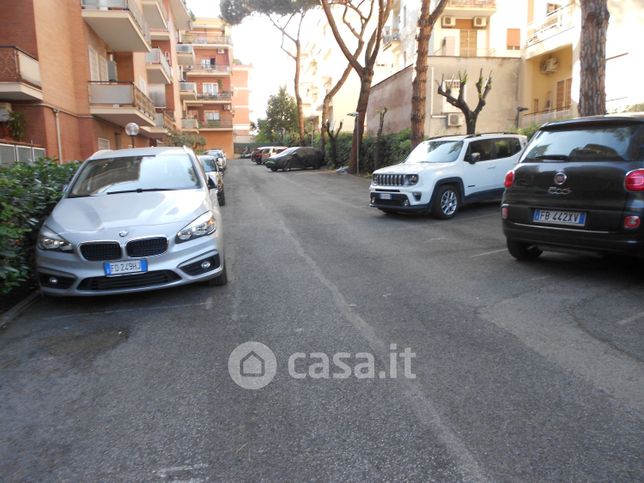 Ufficio in commerciale in Viale dei Colli Portuensi 14