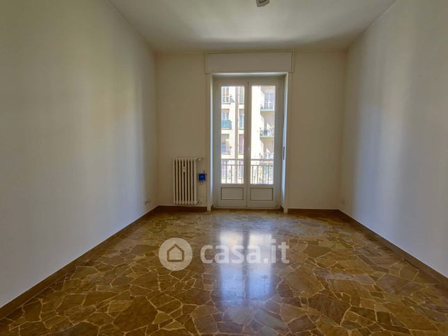 Appartamento in residenziale in Via Saverio Altamura 14