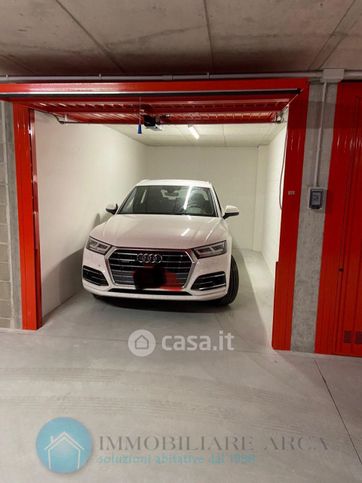 Box/posto auto in residenziale in Via Marcantonio Carattino