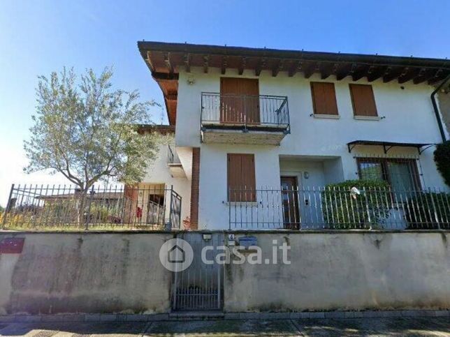 Appartamento in residenziale in Via G.Puccini 4