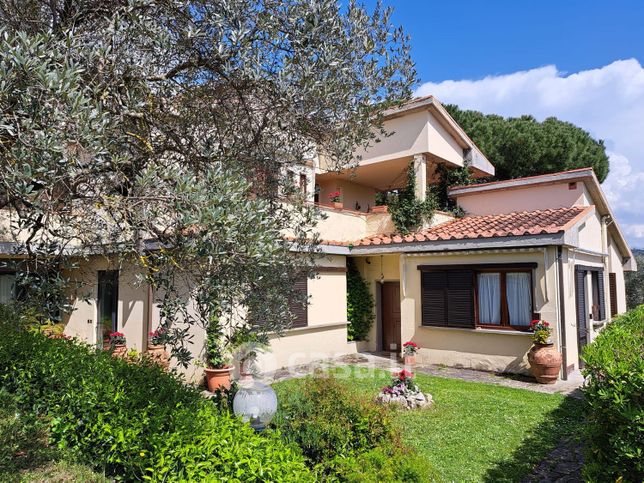 Appartamento in residenziale in Via Bolognese