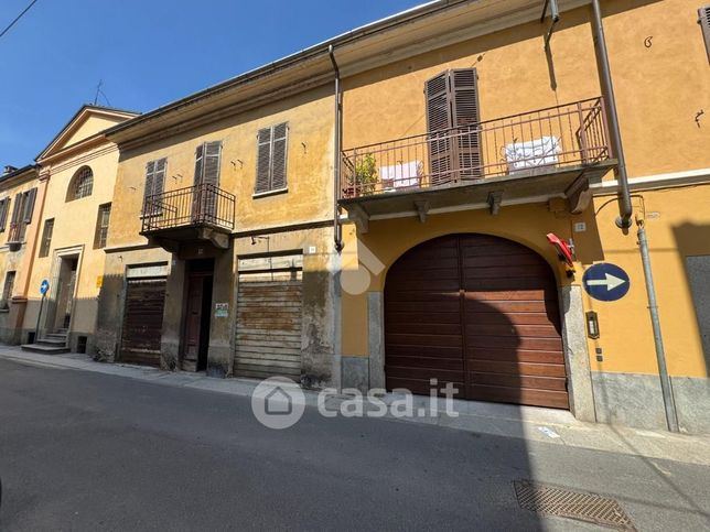 Rustico/casale in residenziale in Via Felice Monaco 26