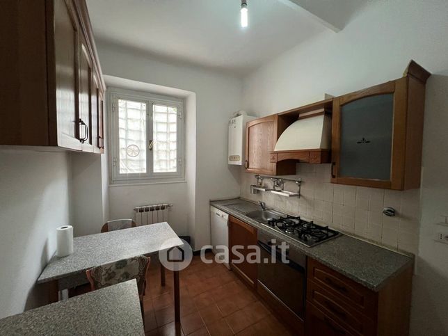 Appartamento in residenziale in Via Vernazza 44