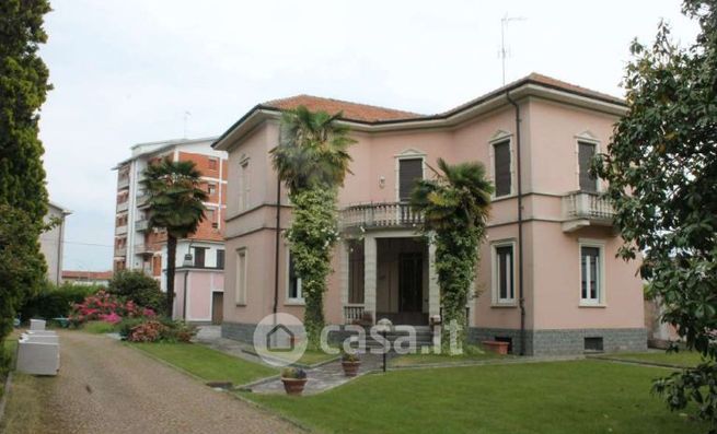 Villa in residenziale in Via della Liberazione 25