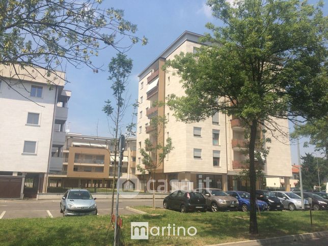 Ufficio in commerciale in Via Bice Bugatti 1