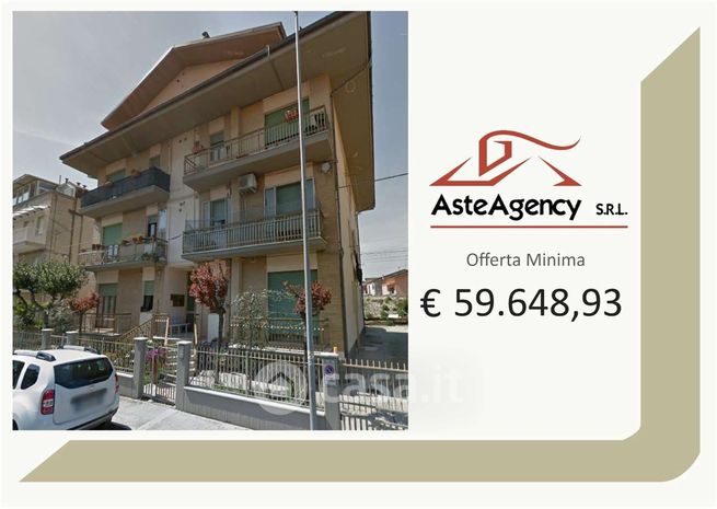 Appartamento in residenziale in Via Milano 104