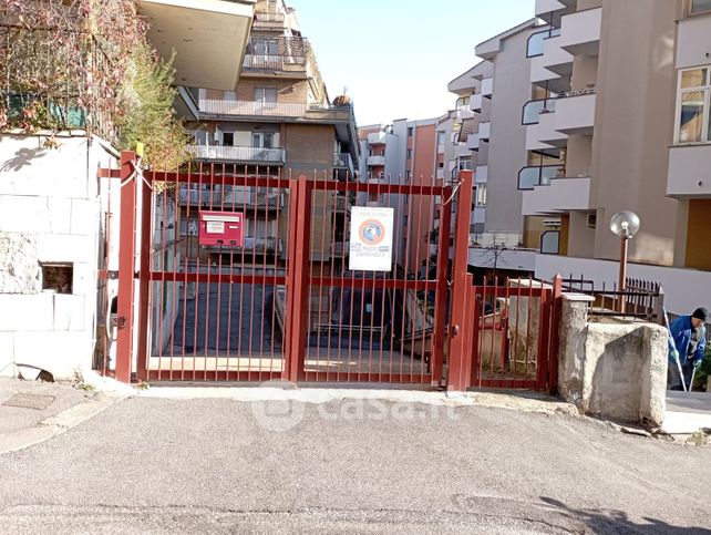 Box/posto auto in residenziale in Via Marcello II