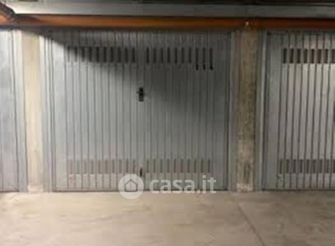 Box/posto auto in residenziale in Via Sant'Agostino 8
