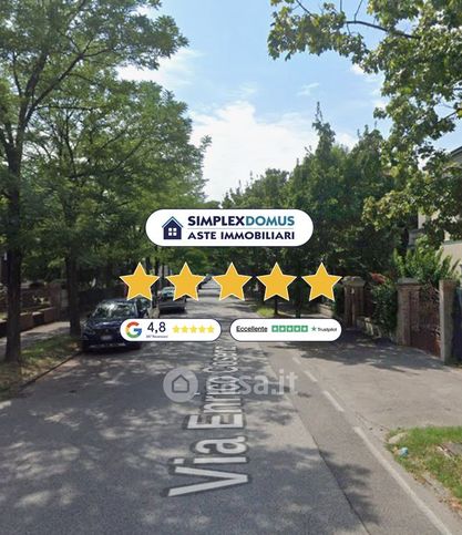 Appartamento in residenziale in Via Enrico Cosenz