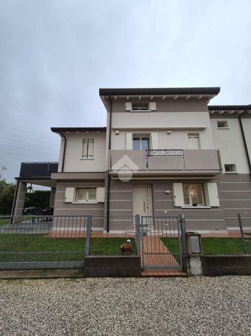 Villa in residenziale in Via Unità