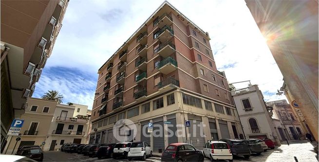 Ufficio in commerciale in Via San Sebastiano 9