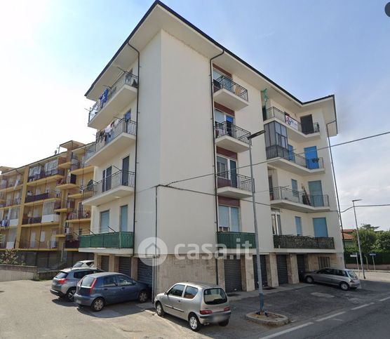 Box/posto auto in residenziale in Via Santa Lucia