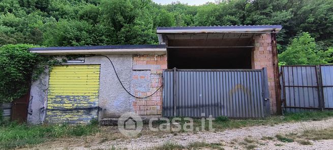 Capannone in commerciale in Strada PROVINCIALE