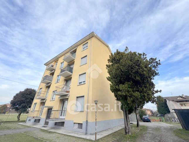Appartamento in residenziale in Via Pasubio 83