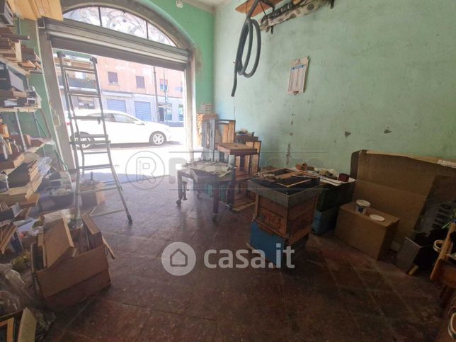 Box/posto auto in residenziale in Via Milano