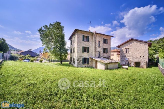 Casa indipendente in residenziale in Via Don Giuseppe Peduzzi 7