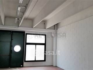 Capannone in commerciale in Viale Sant' Agostino