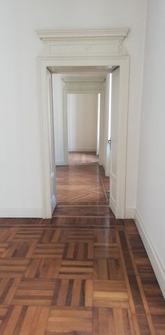 Ufficio in commerciale in Via Spartaco 11