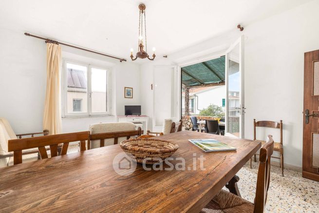 Appartamento in residenziale in Via di Ponente 7