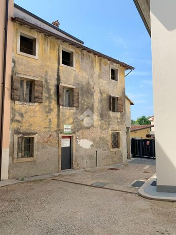 Rustico/casale in residenziale in Via Caovilla 14