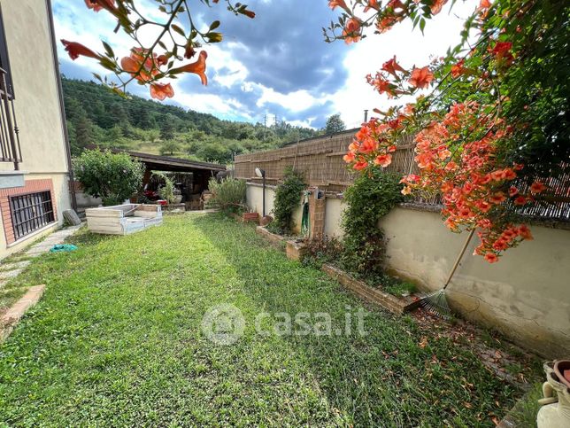 Appartamento in residenziale in Via dei Marsi 216