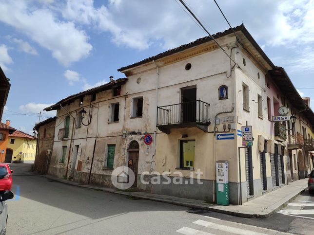 Casa indipendente in residenziale in Via Carlo Alberto 2