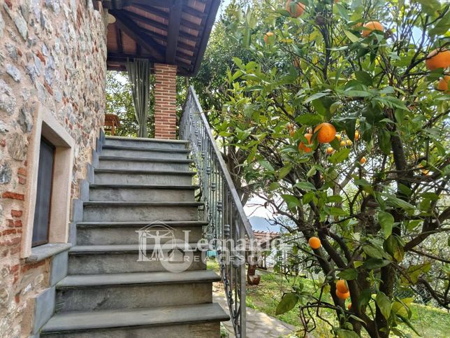 Casa indipendente in residenziale in Via Scarpello