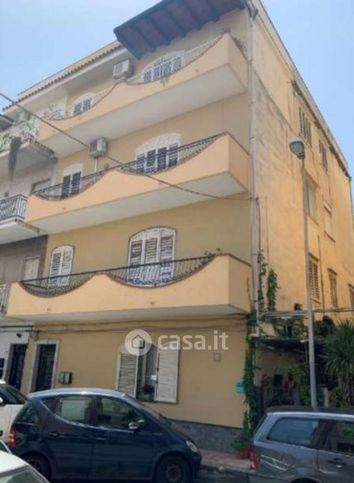 Appartamento in residenziale in Via Ischia