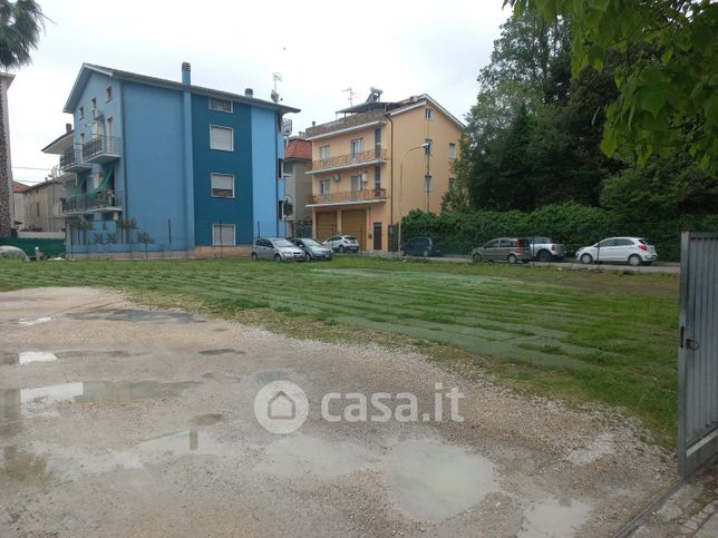 Terreno edificabile in residenziale in Via Carlo Rosselli