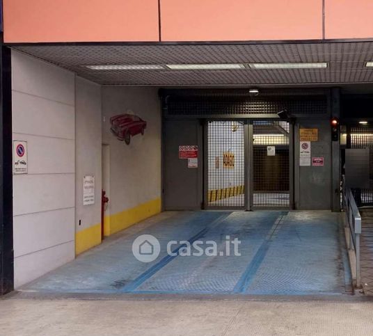 Box/posto auto in residenziale in Piazza 80° Fanteria