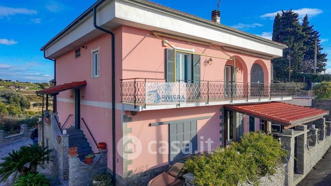 Villetta a schiera in residenziale in 