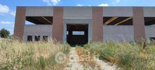 Capannone in commerciale in Strada Privata Archimede