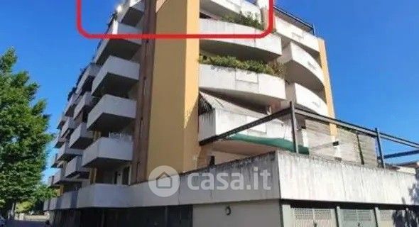 Appartamento in residenziale in Via Alfredo Catalani 13