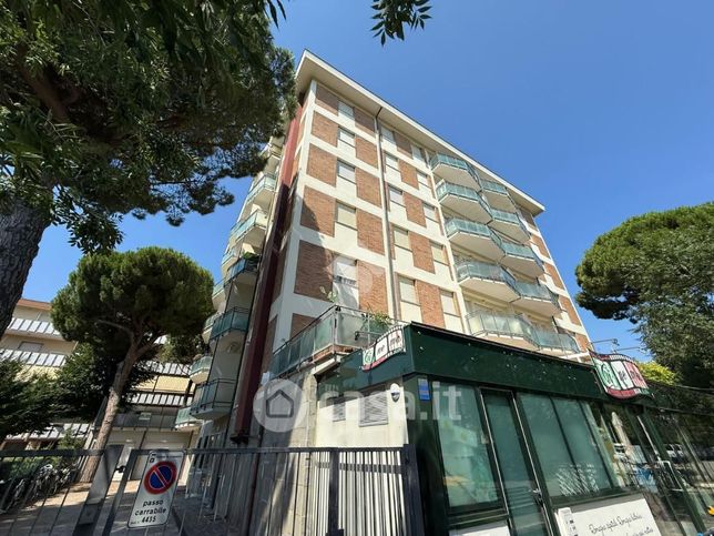 Appartamento in residenziale in Viale dei Mille 74