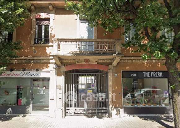 Box/posto auto in residenziale in Via Italia 20