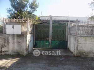 Casa indipendente in residenziale in Via Francesco Crispi 14