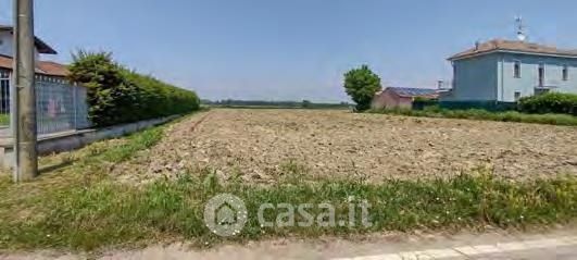 Terreno agricolo in commerciale in 