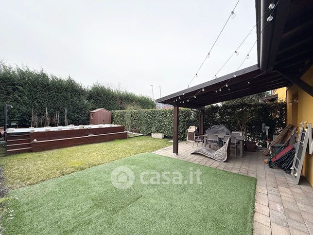 Villetta a schiera in residenziale in 