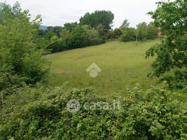 Terreno agricolo in commerciale in 