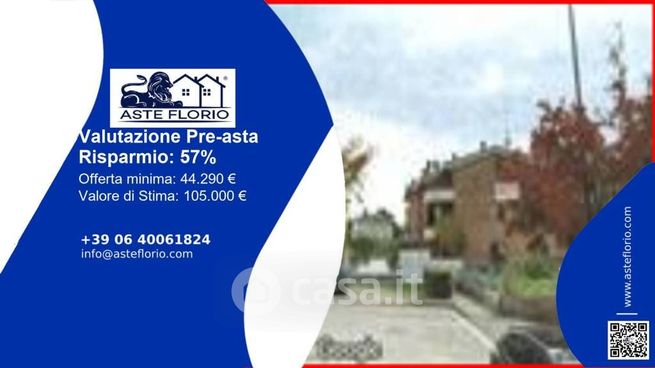 Box/posto auto in residenziale in Via L. Sciascia