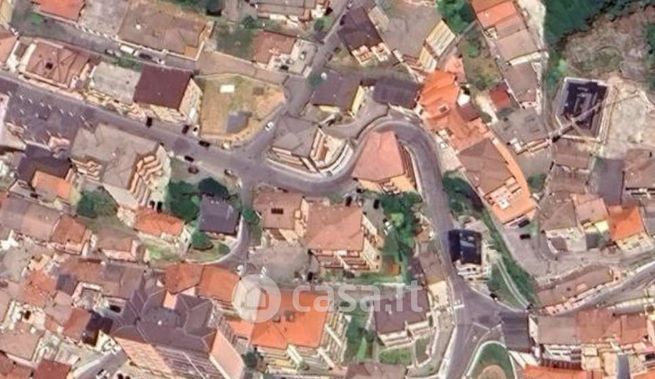 Box/posto auto in residenziale in Via Monte Ladino