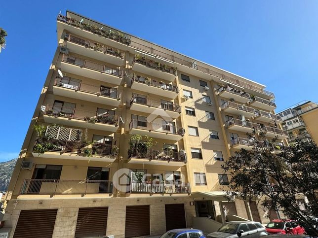 Appartamento in residenziale in Via Orlandino Leonardo 19